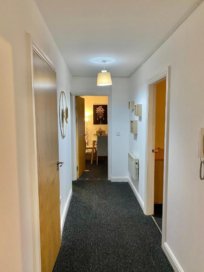 Unique View Of Anfield Stadium - Charming 2 Bedroom Apartment In Liverpool With Parking Екстериор снимка