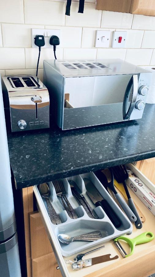 Unique View Of Anfield Stadium - Charming 2 Bedroom Apartment In Liverpool With Parking Екстериор снимка