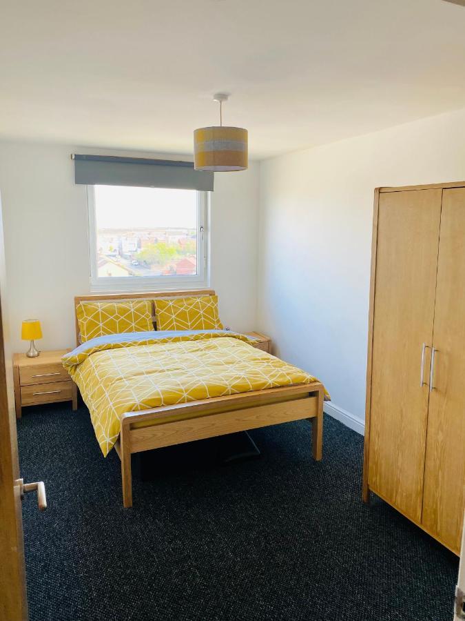 Unique View Of Anfield Stadium - Charming 2 Bedroom Apartment In Liverpool With Parking Екстериор снимка