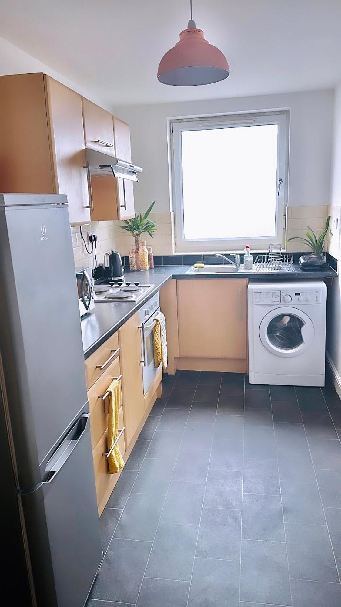 Unique View Of Anfield Stadium - Charming 2 Bedroom Apartment In Liverpool With Parking Екстериор снимка